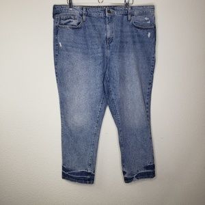 Universal Thread Light Wash Straight Jeans